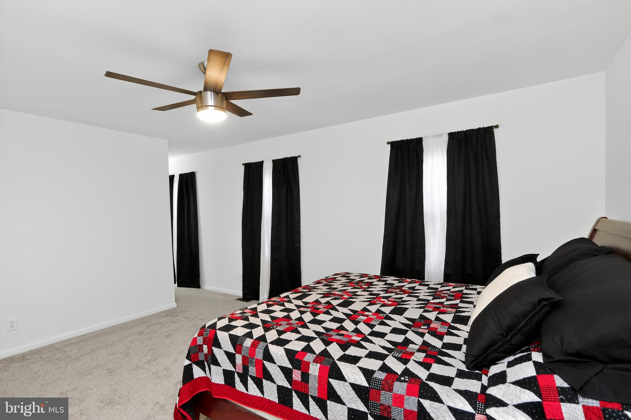 HERITAGE OAKS - Residential