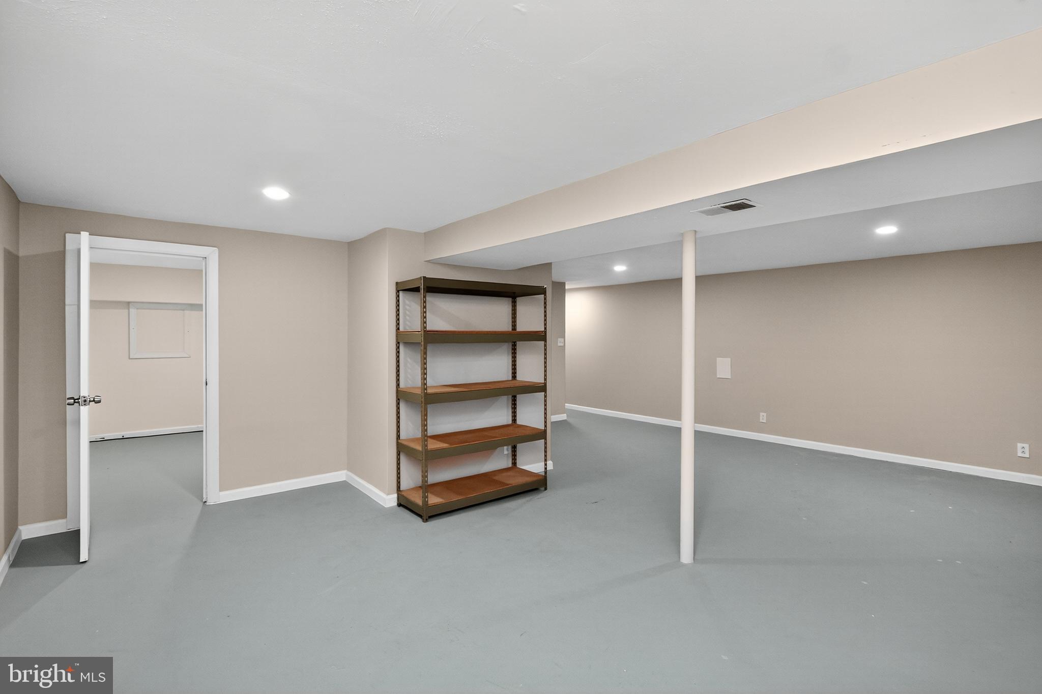 HERITAGE OAKS - Residential