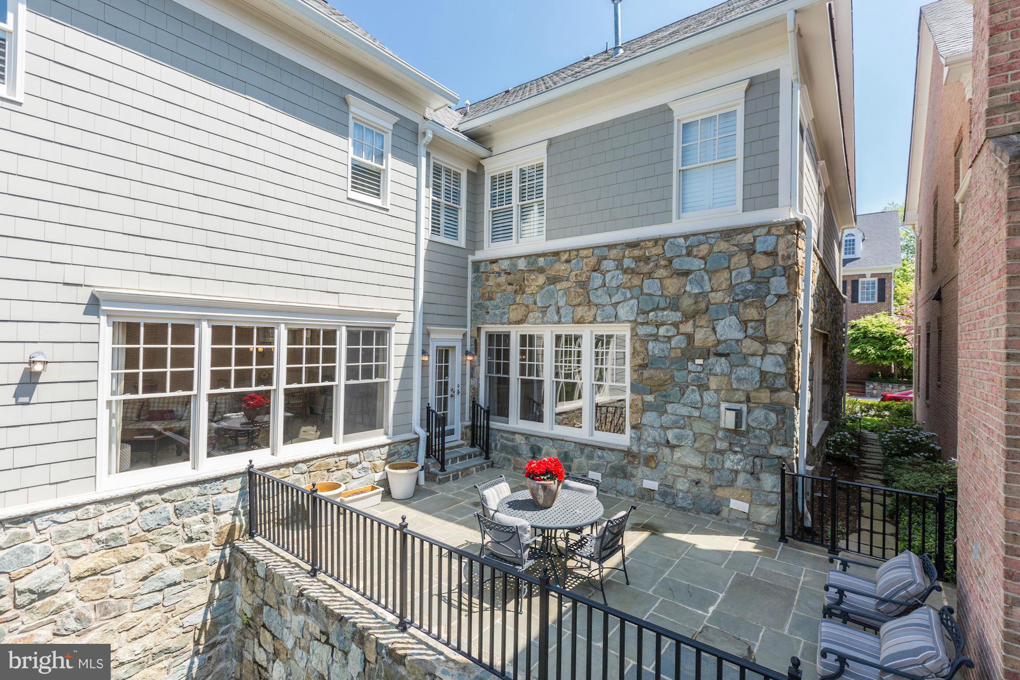 EVANS FARM - Residential