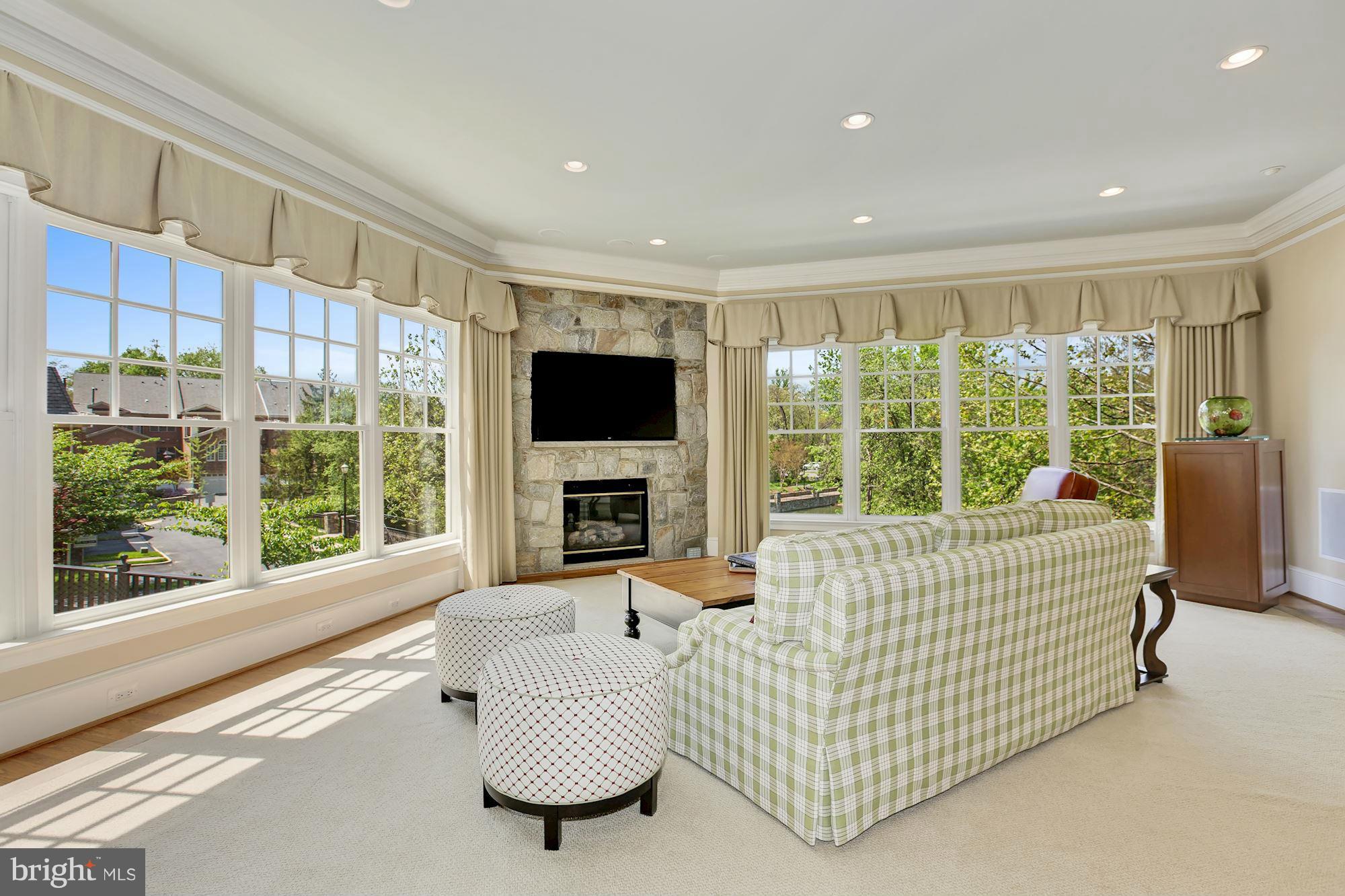 EVANS FARM - Residential