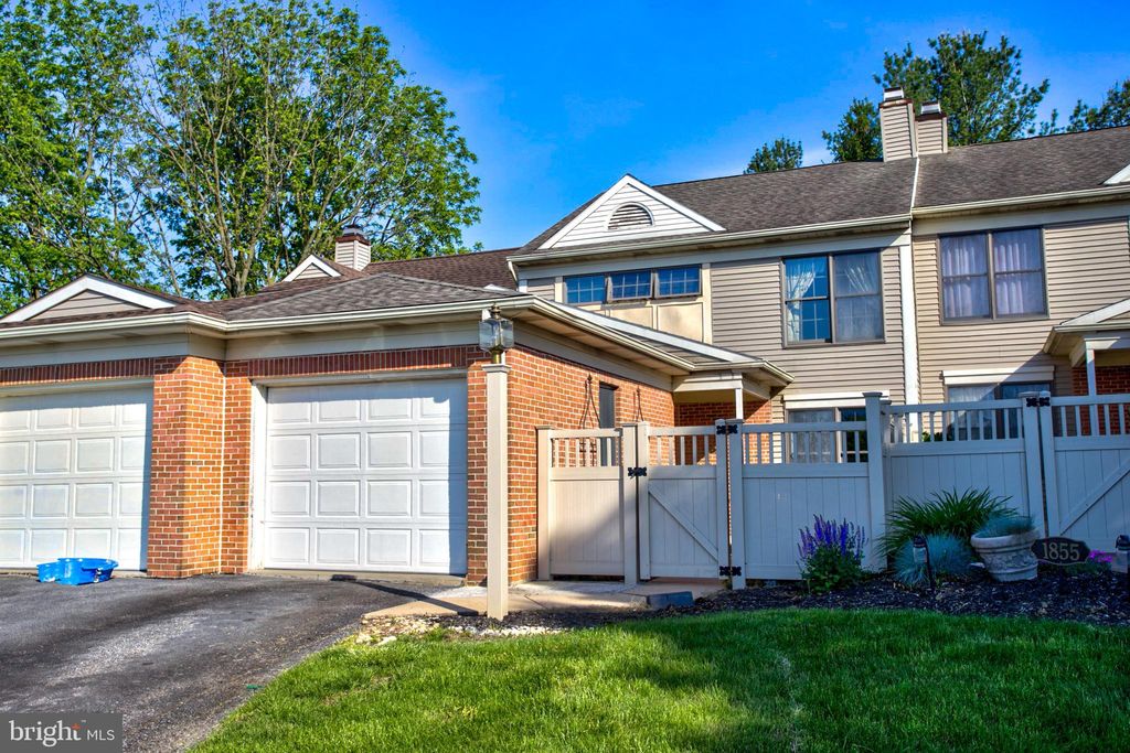 Photo of 1857 Spring Ridge Lane, Lancaster, PA 17603 (MLS # PALA2050908)