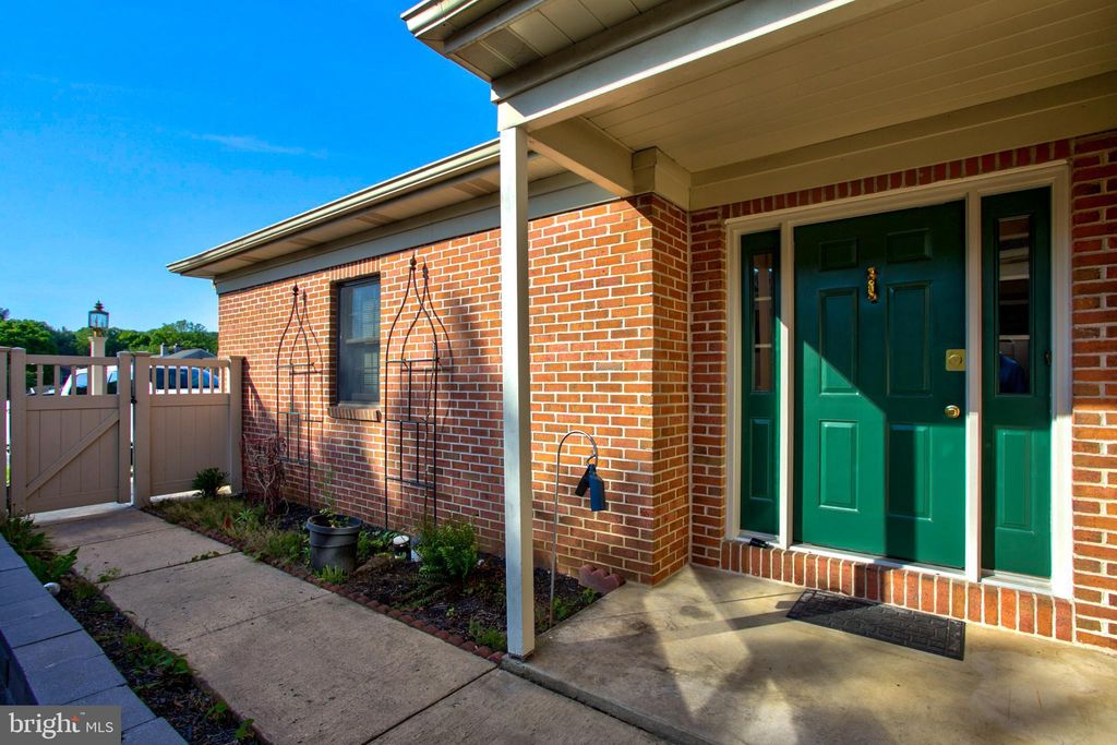 Photo of 1857 Spring Ridge Lane, Lancaster, PA 17603 (MLS # PALA2050908)