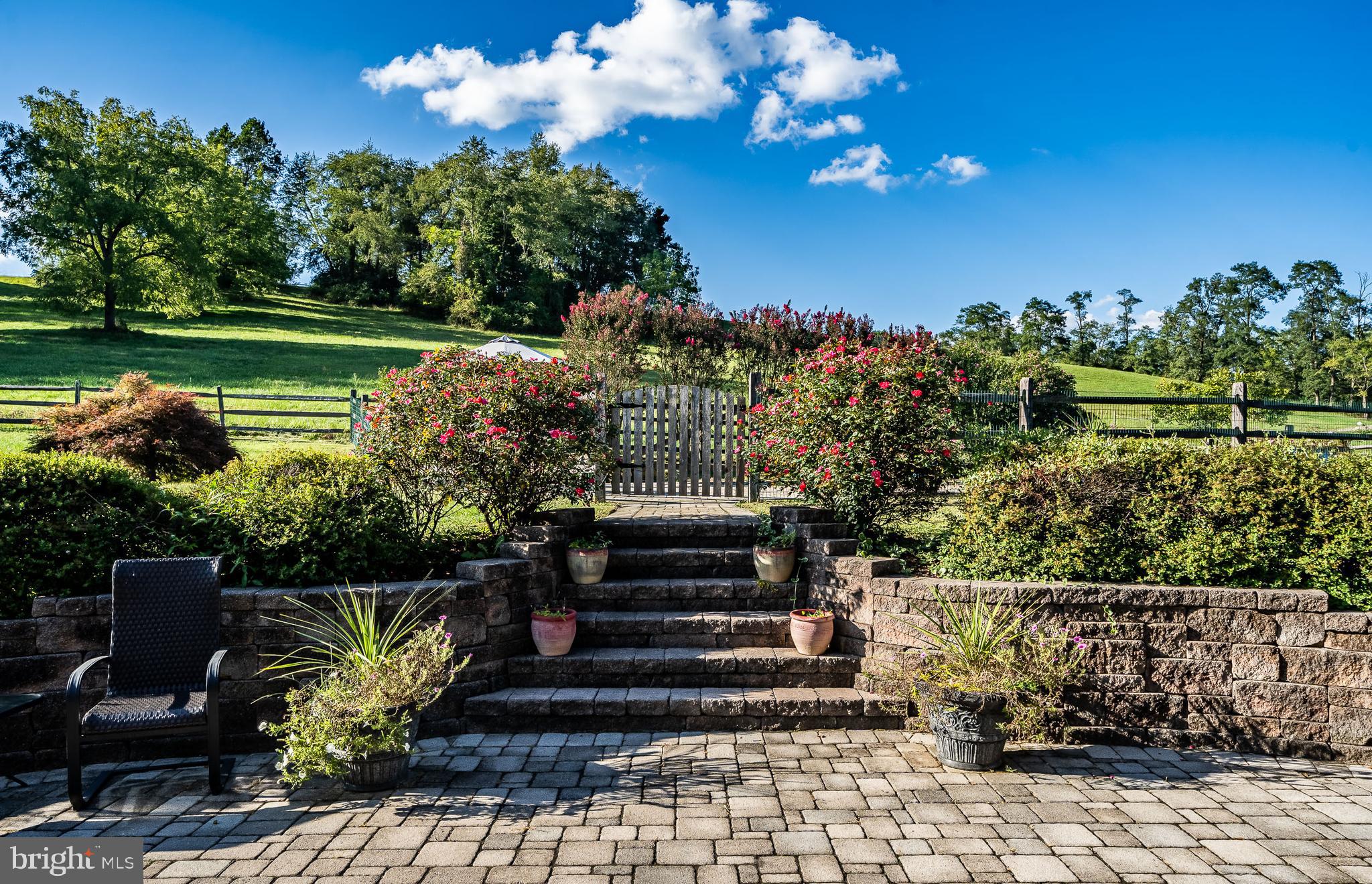 CHESHIRE HUNT - Residential