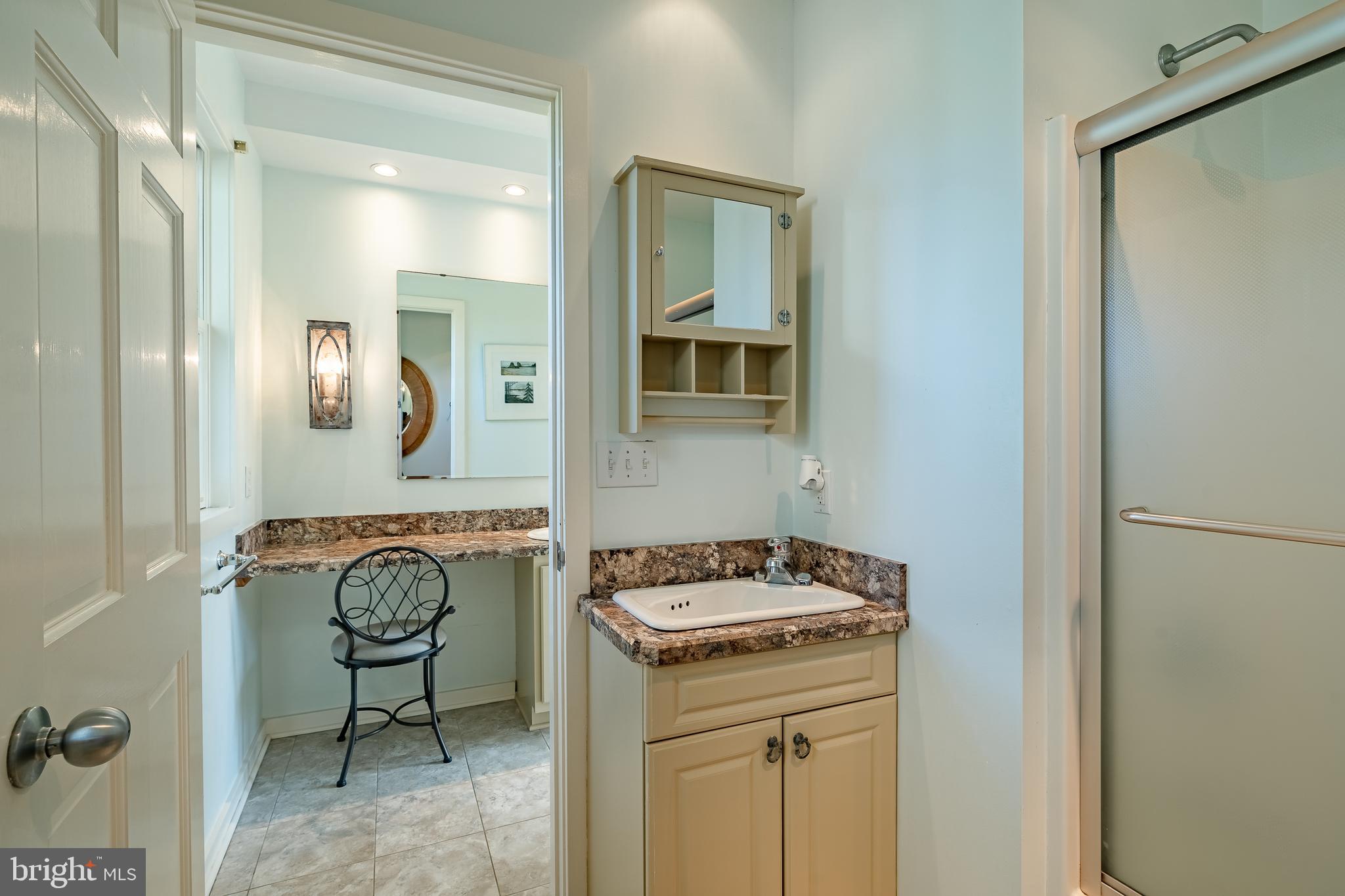 CHESHIRE HUNT - Residential