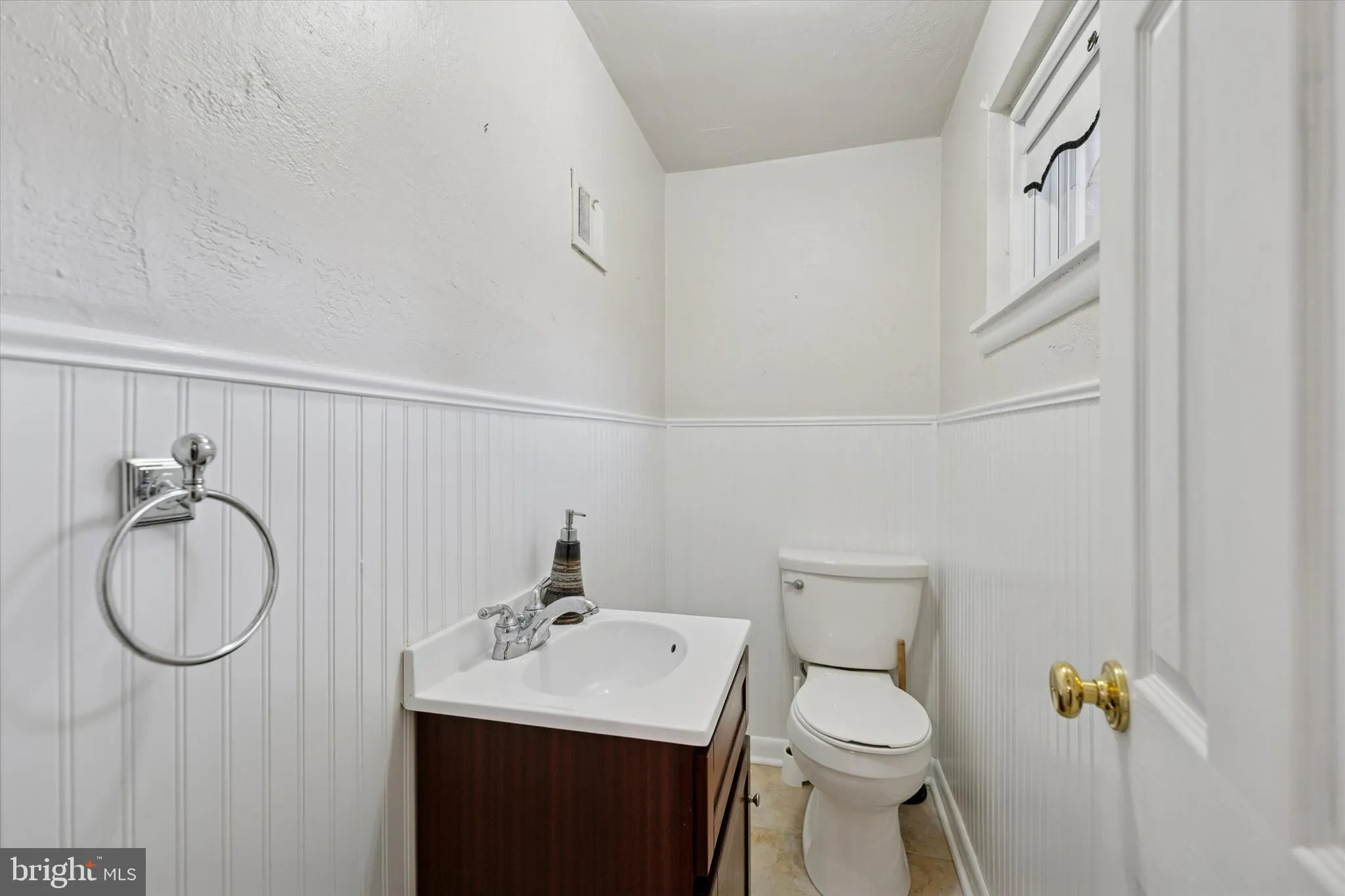 Jenkintown, Pennsylvania 19046, United States, 4 Bedrooms Bedrooms, ,3 BathroomsBathrooms,Residential,Active,233078