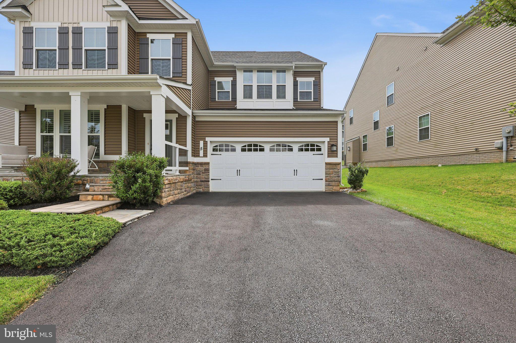 5 DEAN LANE