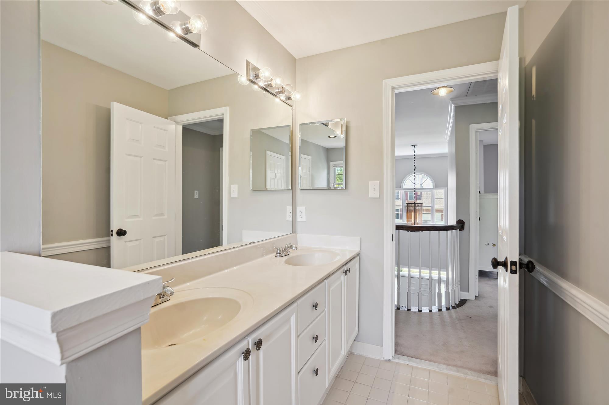 MIDDLEFORD - Residential