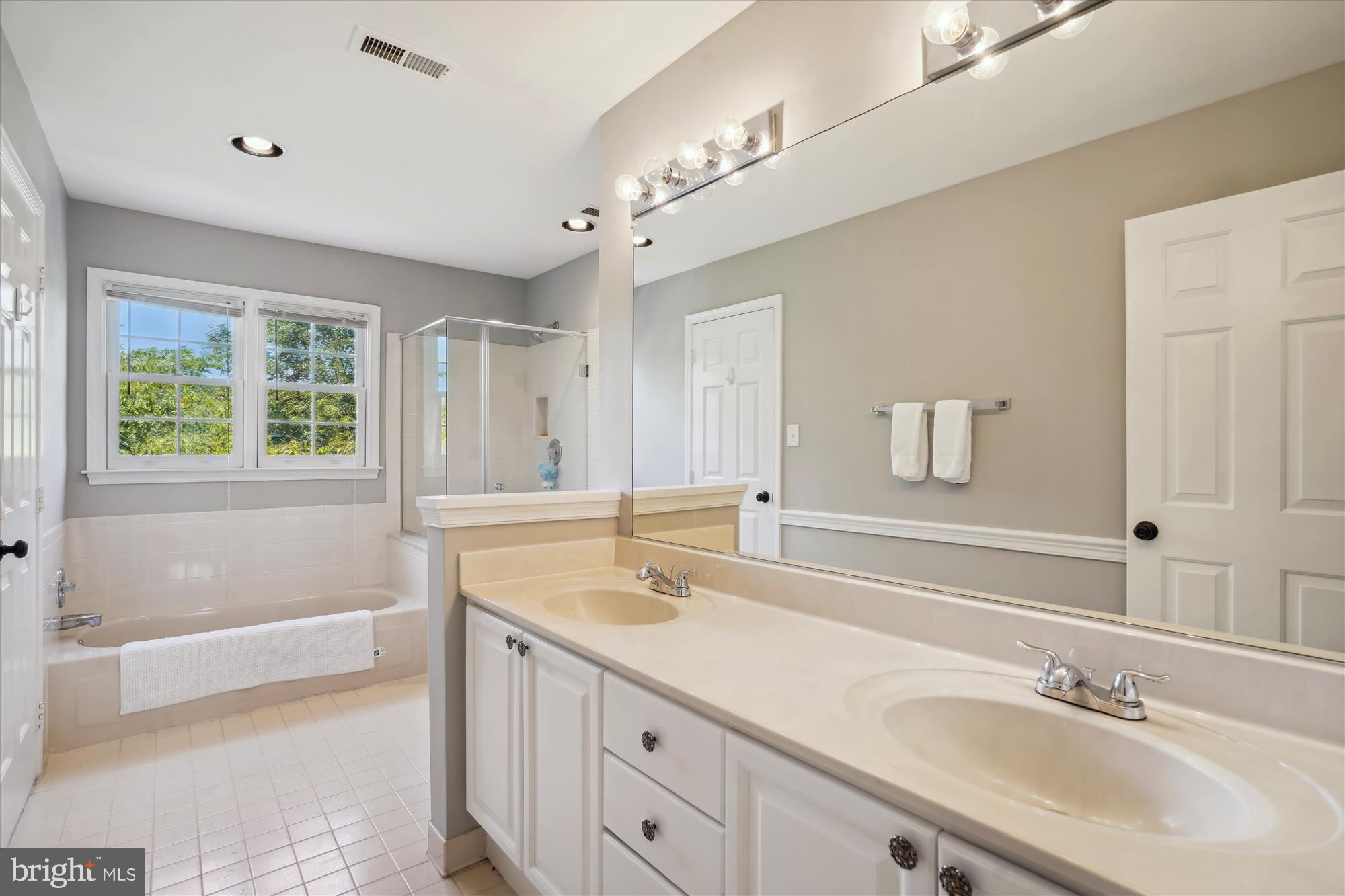 MIDDLEFORD - Residential