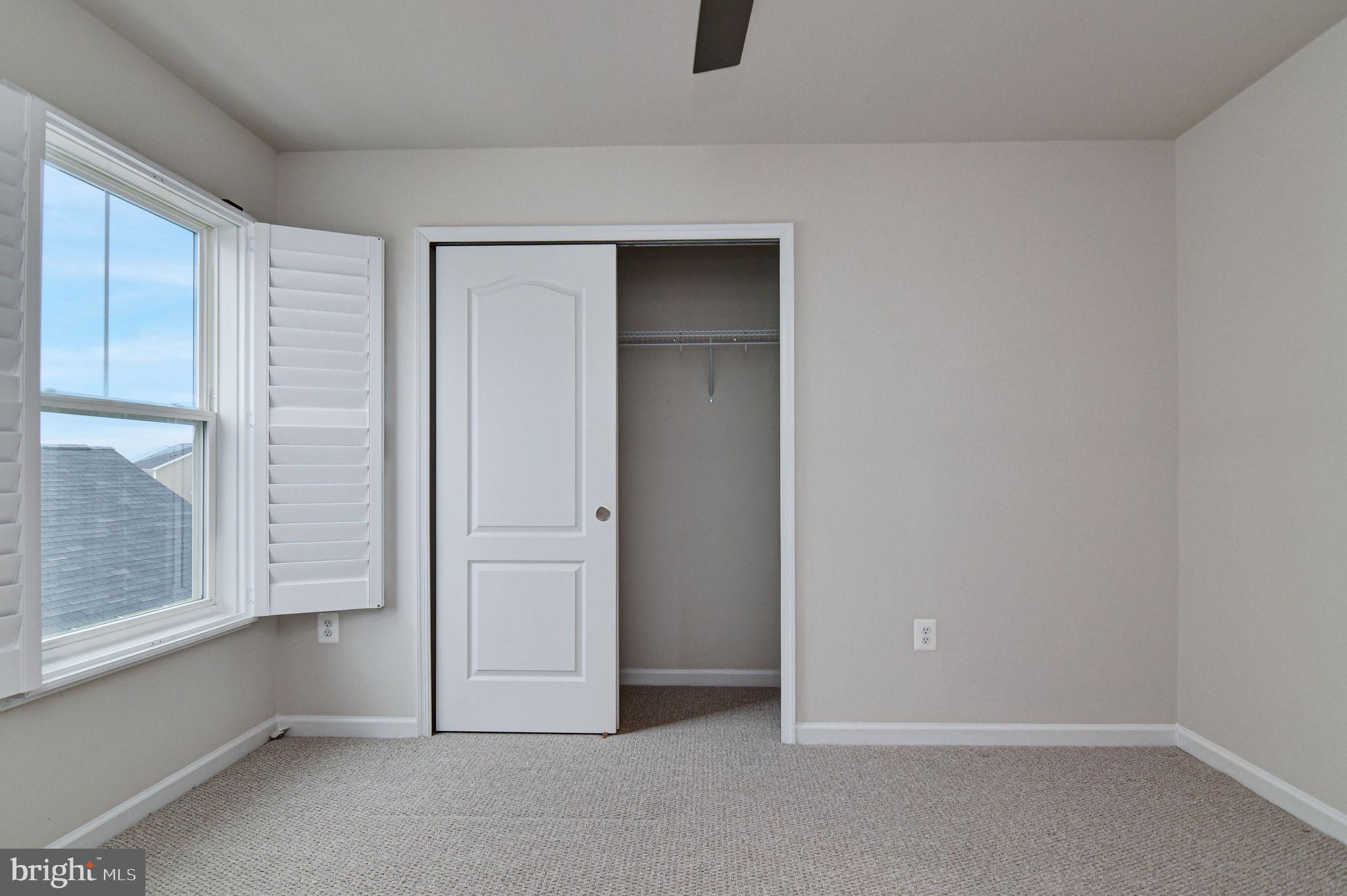 EMBREY MILL - Residential Lease