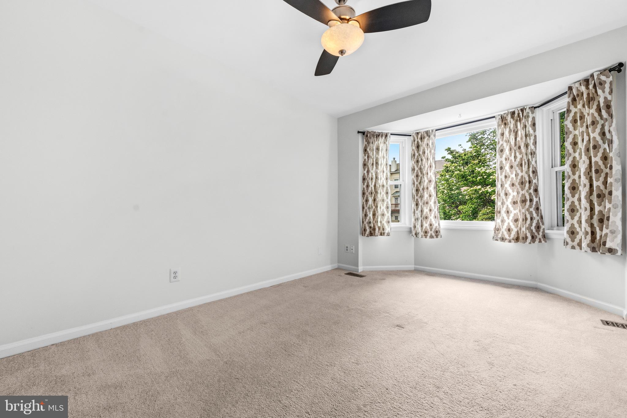 SUNSET RIDGE - Residential