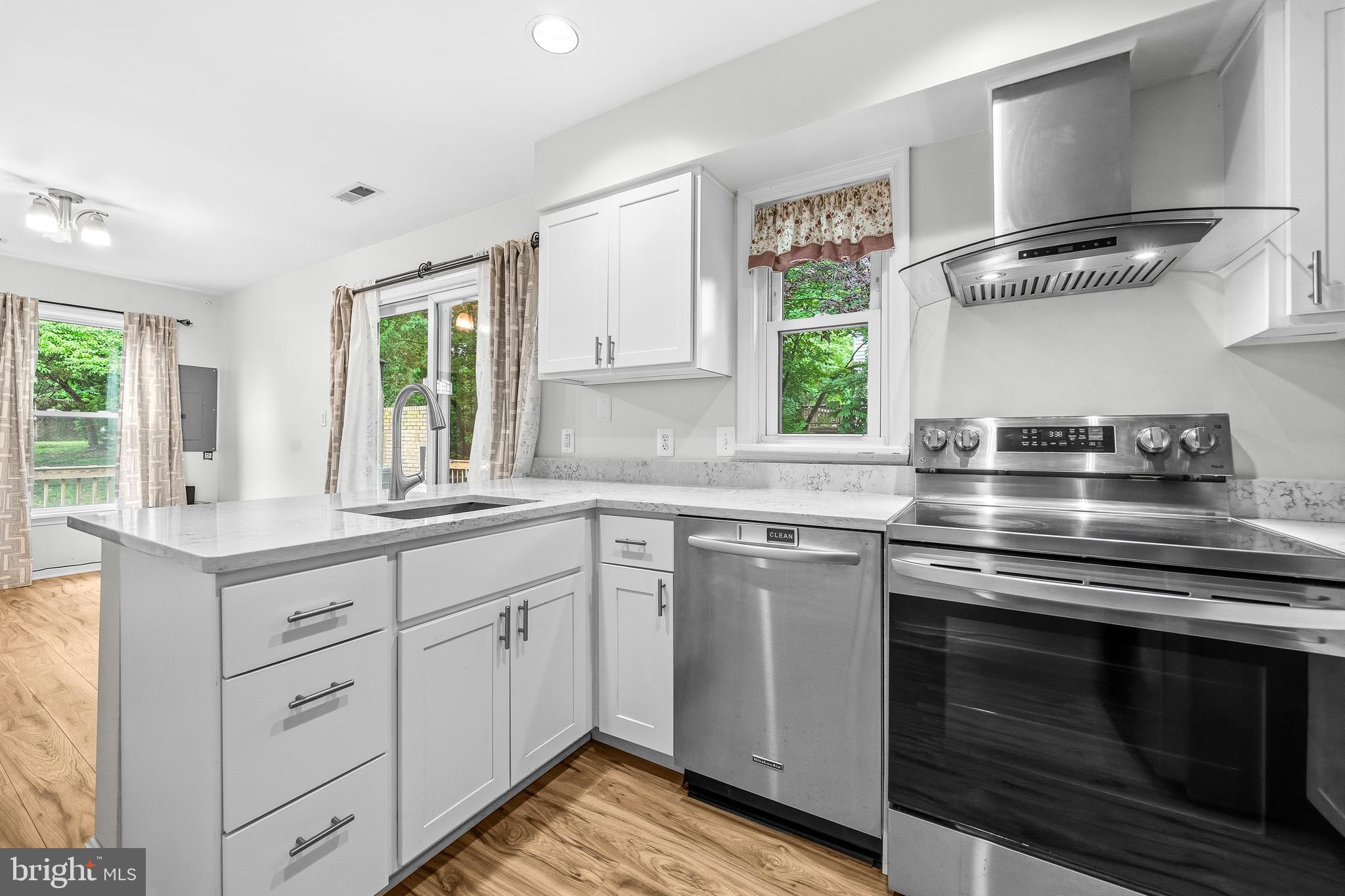 SUNSET RIDGE - Residential