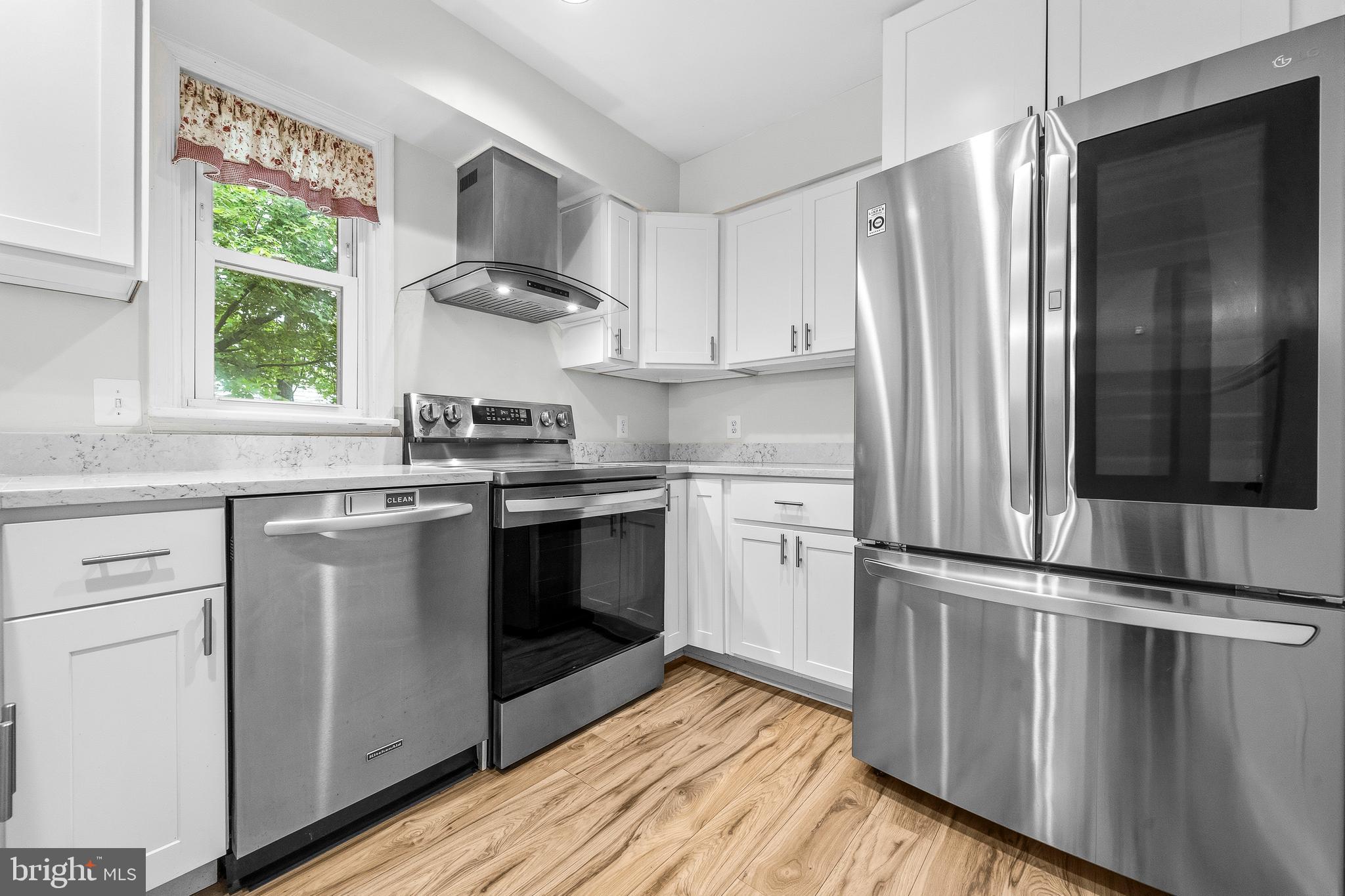 SUNSET RIDGE - Residential