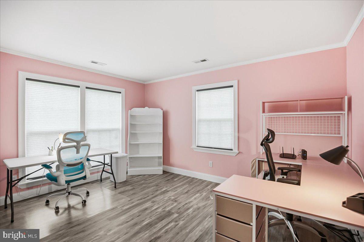 ESSEX SOUTH - Residential