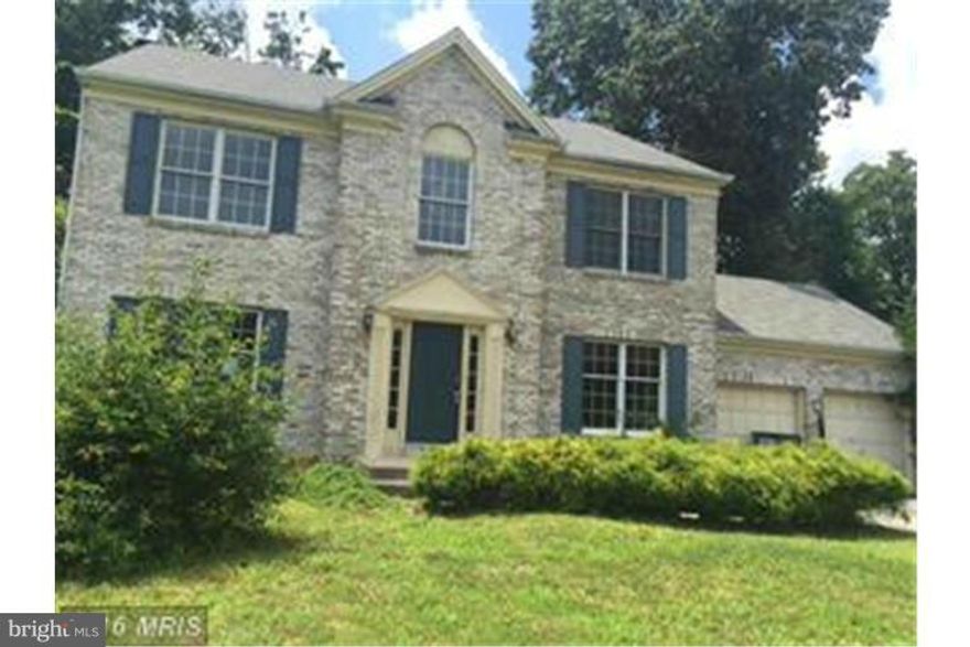 Total Renovation. Great Home located in Spring Haven Woods. Open and versatile floor plan, bay window off large kitchen leading to deck, nice size back yard. Master bath has a huge garden tub and separate vanities. His/Her walk in closets.