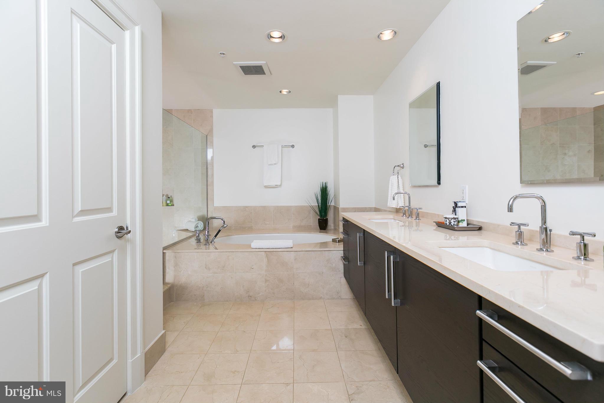 INNER HARBOR - Residential