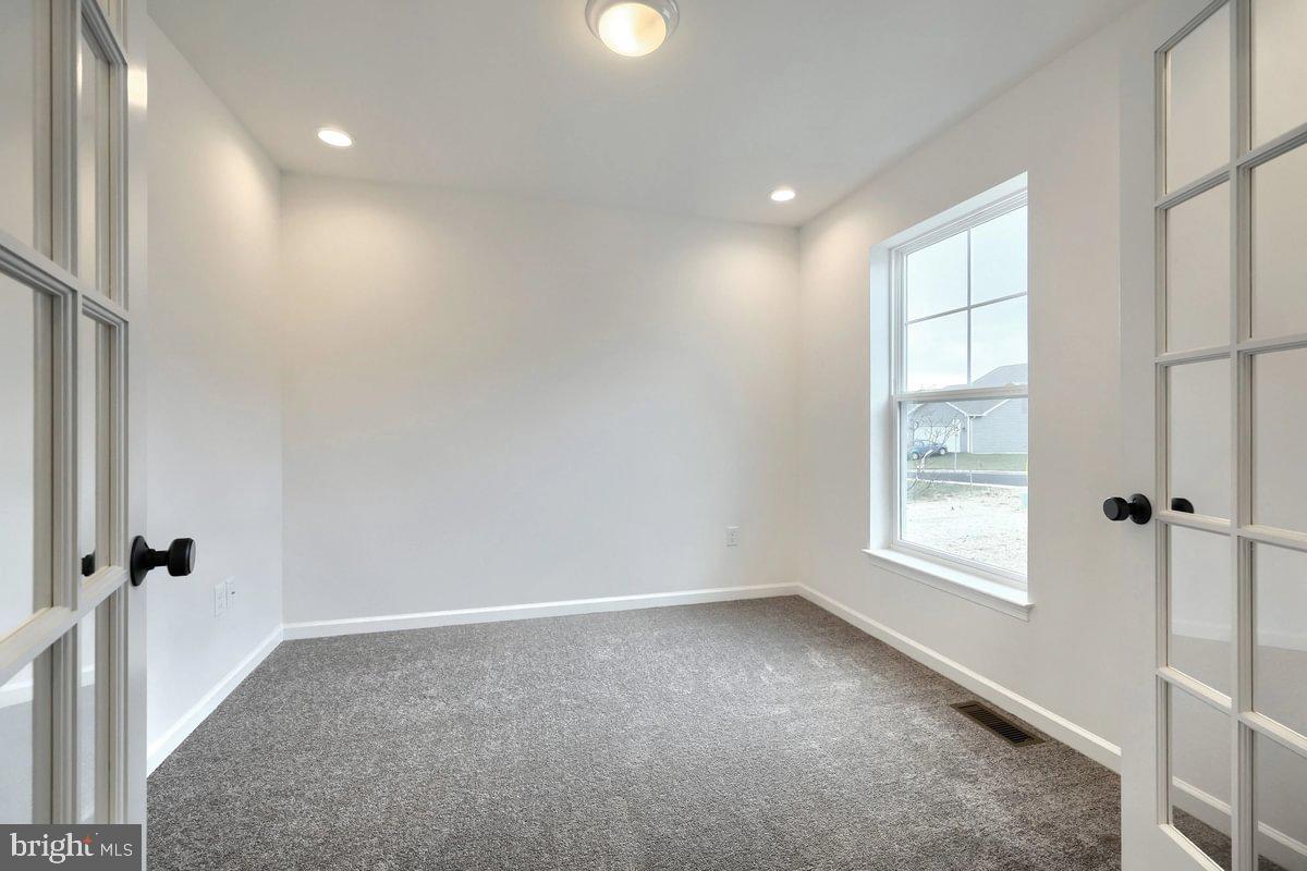 STONE MILL ESTATES - Residential