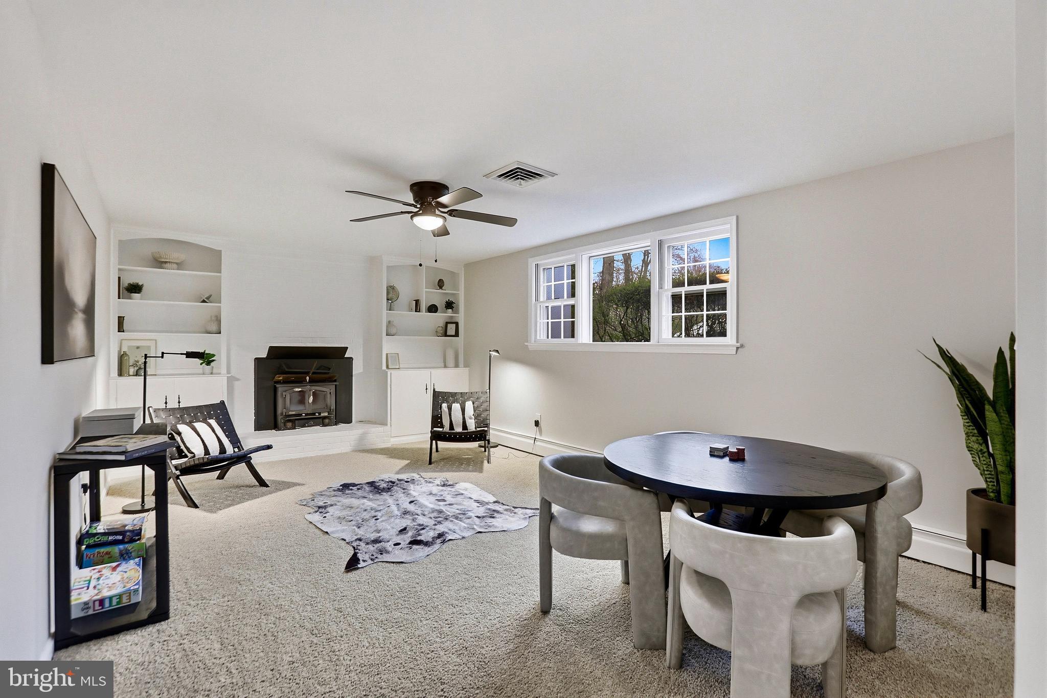 VALE SPRING WOODS - Residential