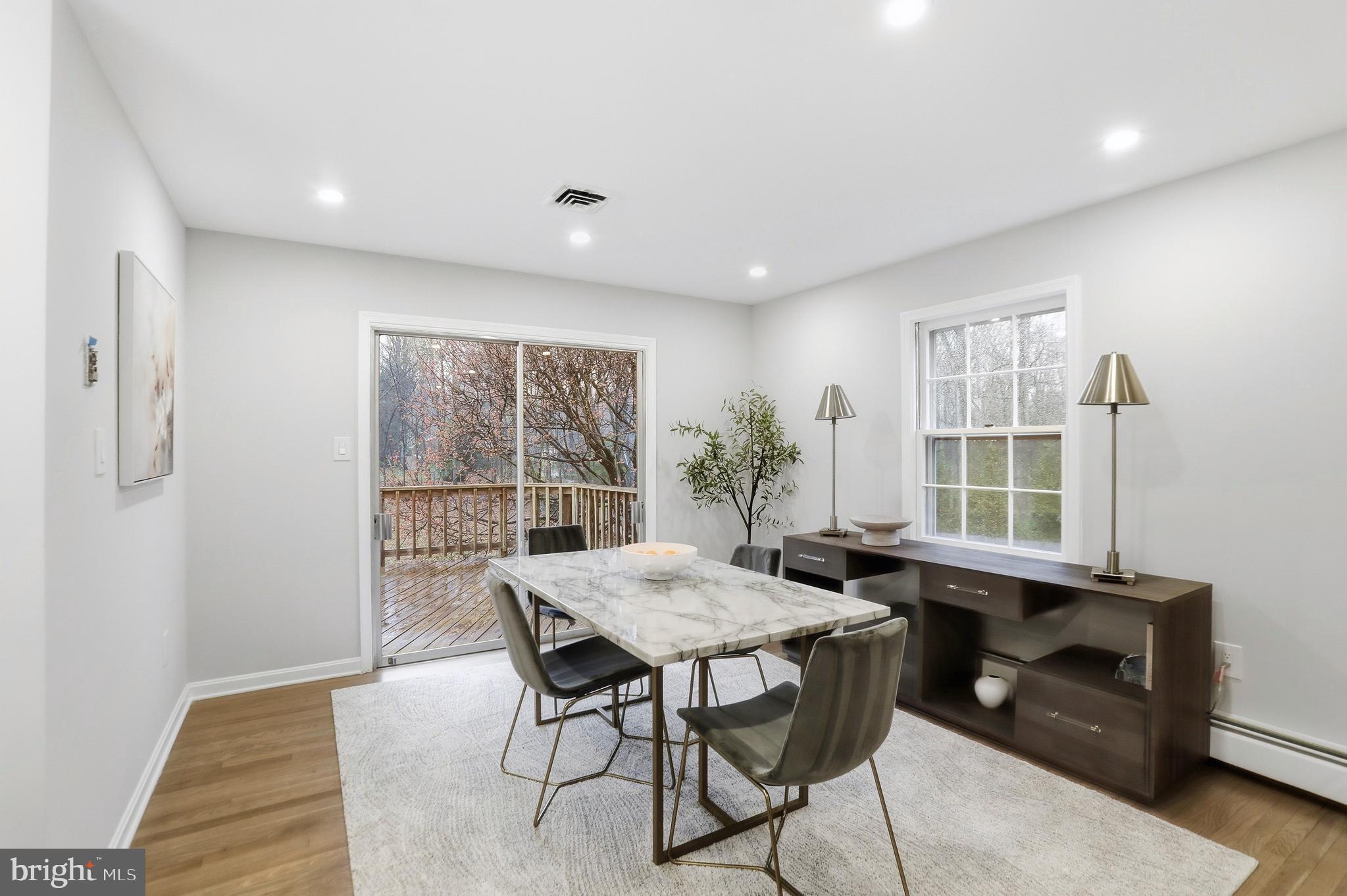 VALE SPRING WOODS - Residential