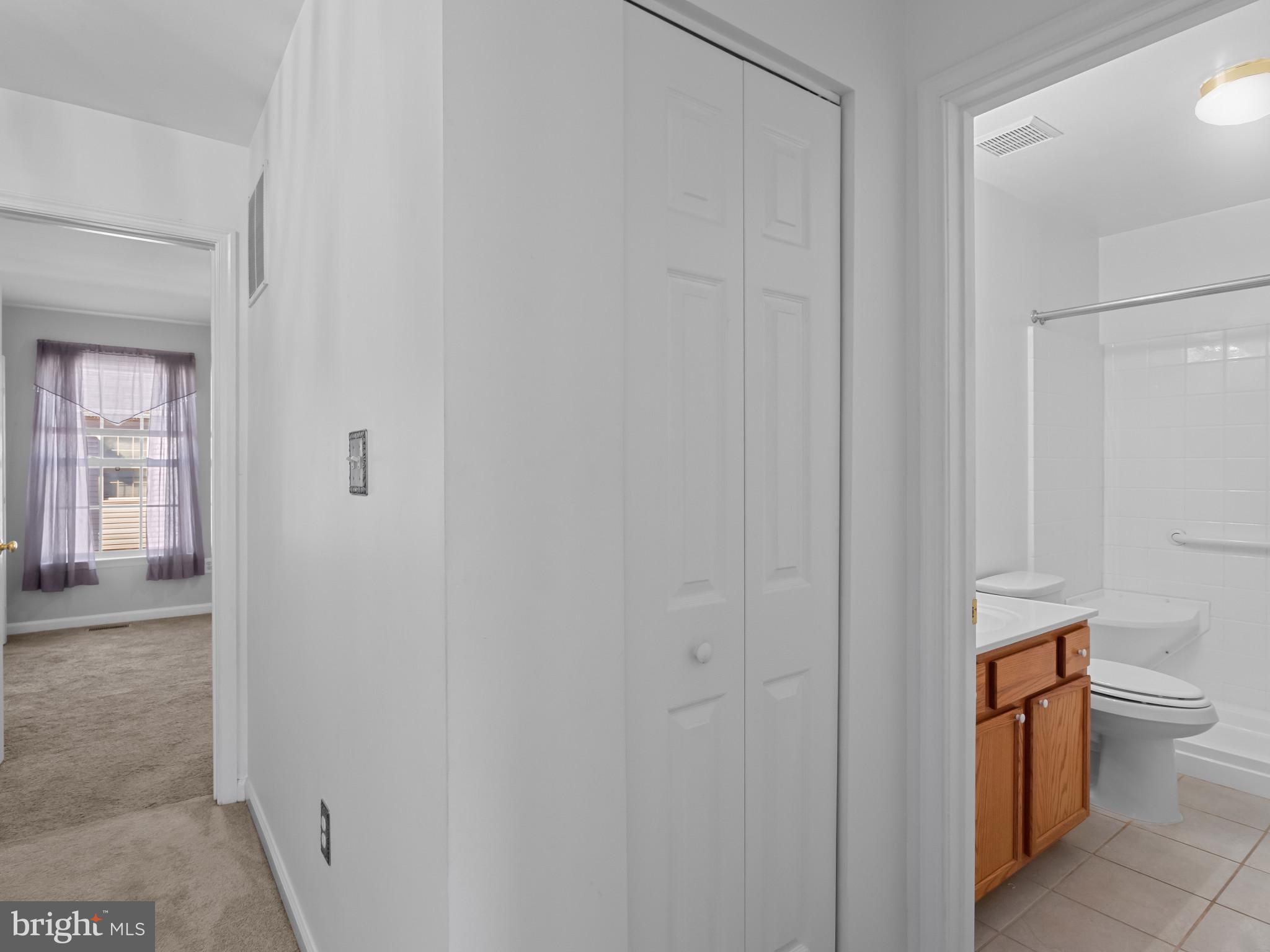 CROMWELL FOUNTAIN - Residential Lease