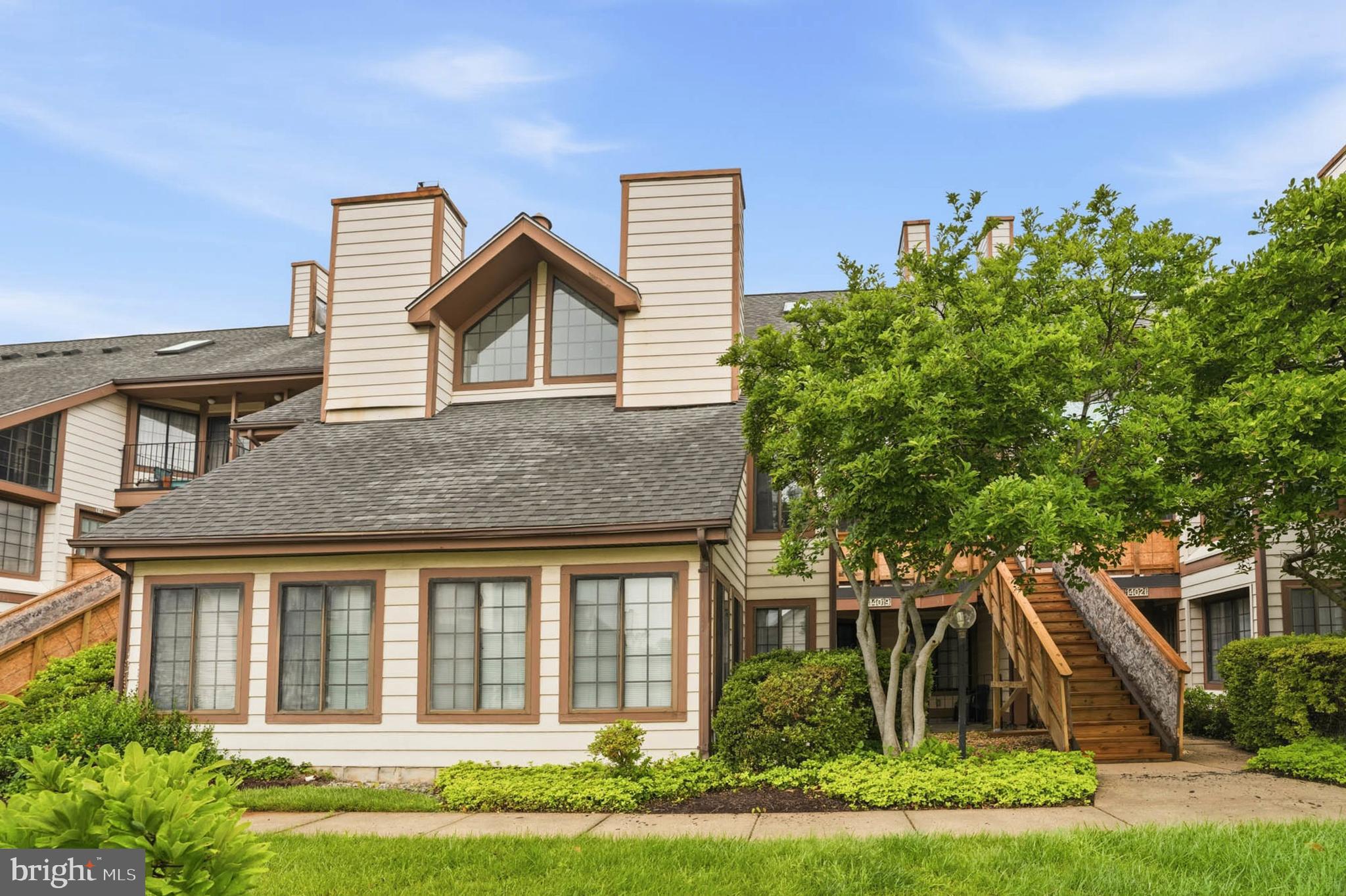 THE TIERS OF LAUREL LAKE - Residential