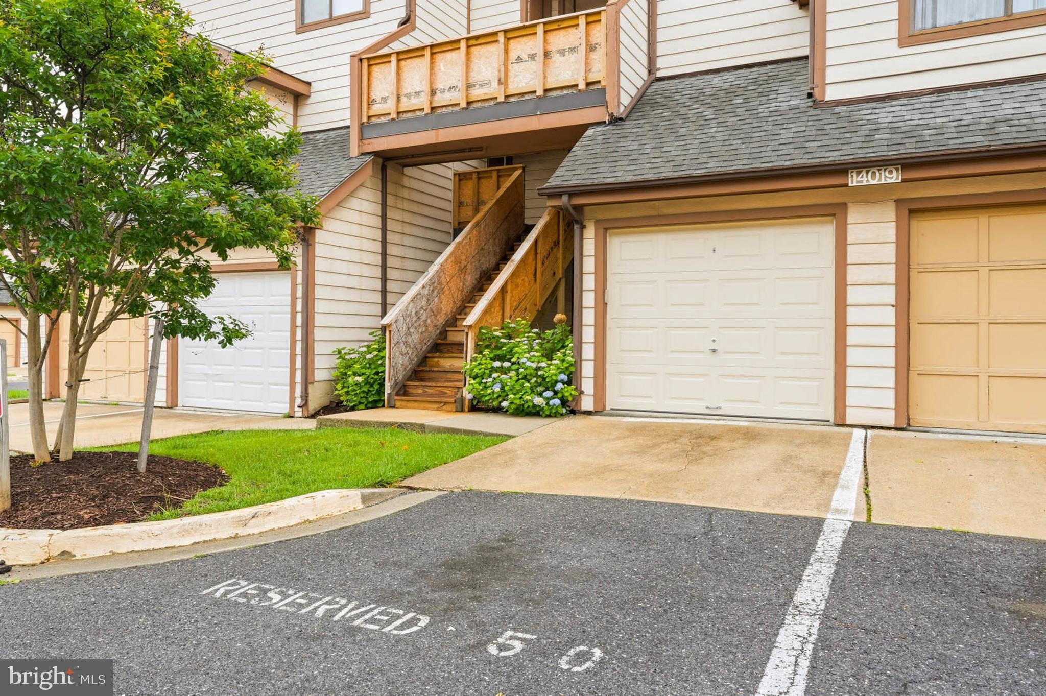 THE TIERS OF LAUREL LAKE - Residential