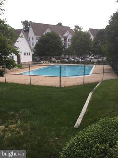 WOODLAND LAKE CONDO - Residential