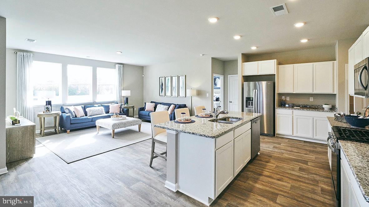 WOODFIELD PRESERVE - Residential