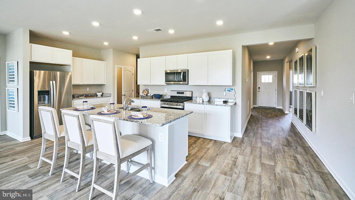 WOODFIELD PRESERVE - Residential