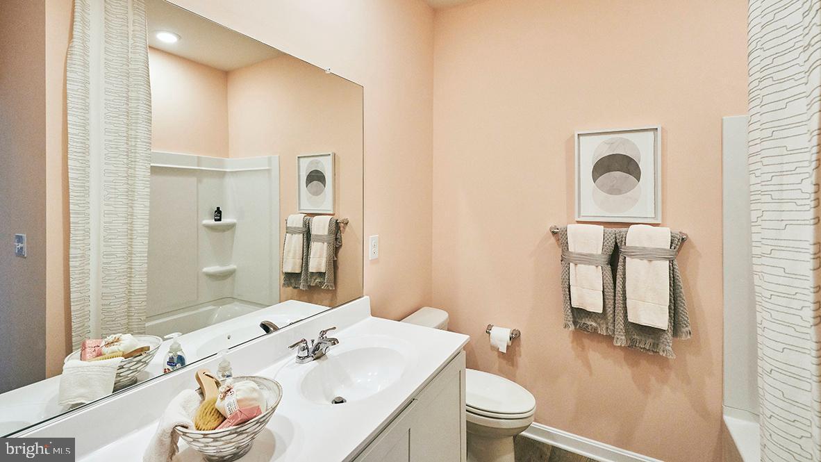 WOODFIELD PRESERVE - Residential