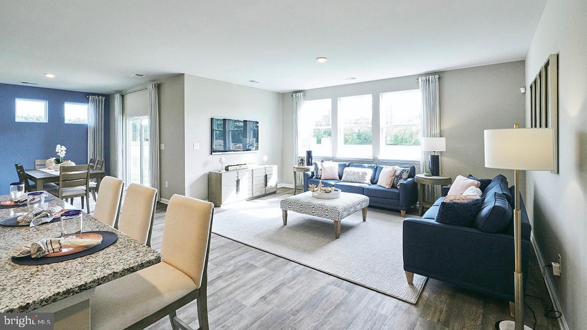 WOODFIELD PRESERVE - Residential