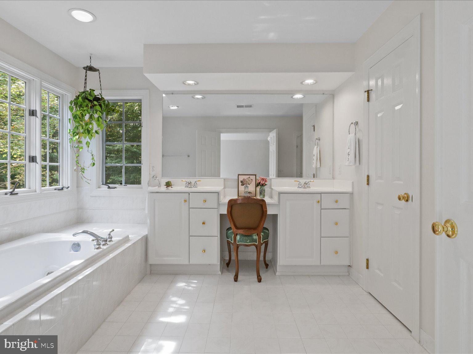 BALMORAL GREENS - Residential