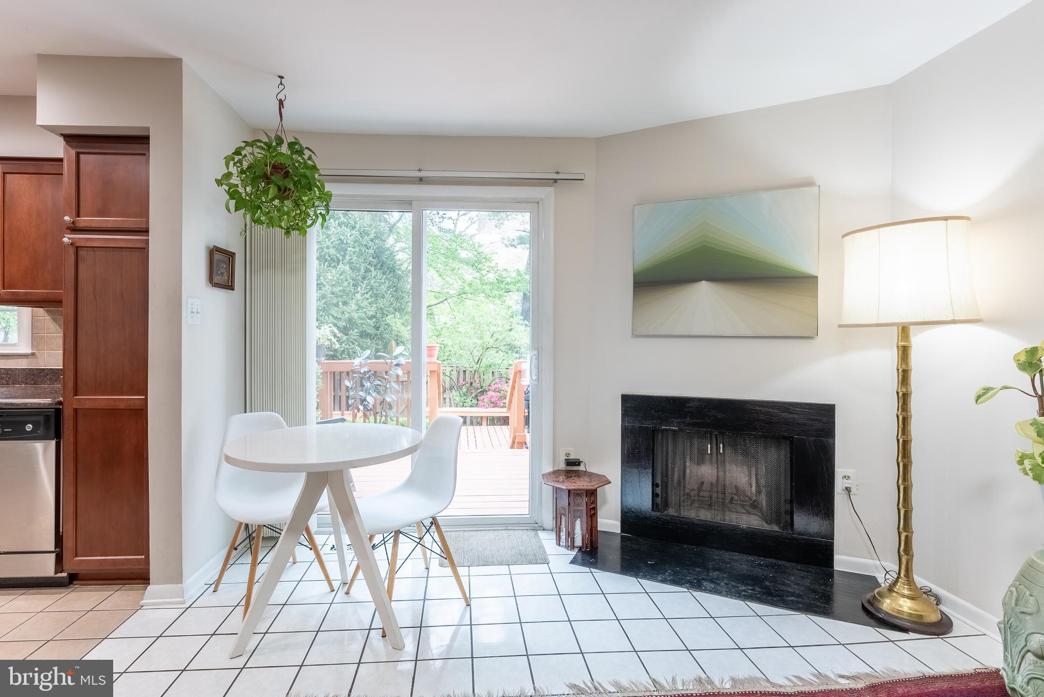 CIRCLE WOODS - Residential