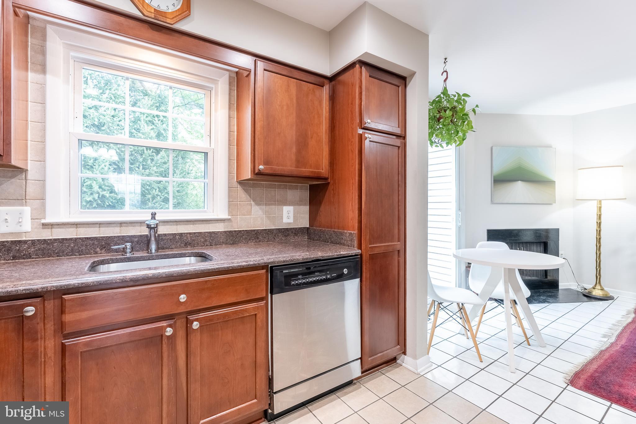 CIRCLE WOODS - Residential