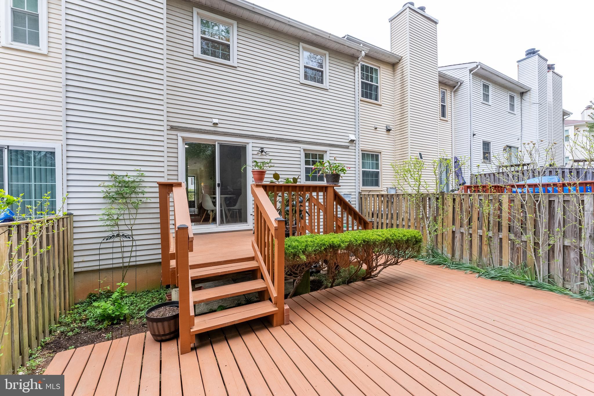 CIRCLE WOODS - Residential