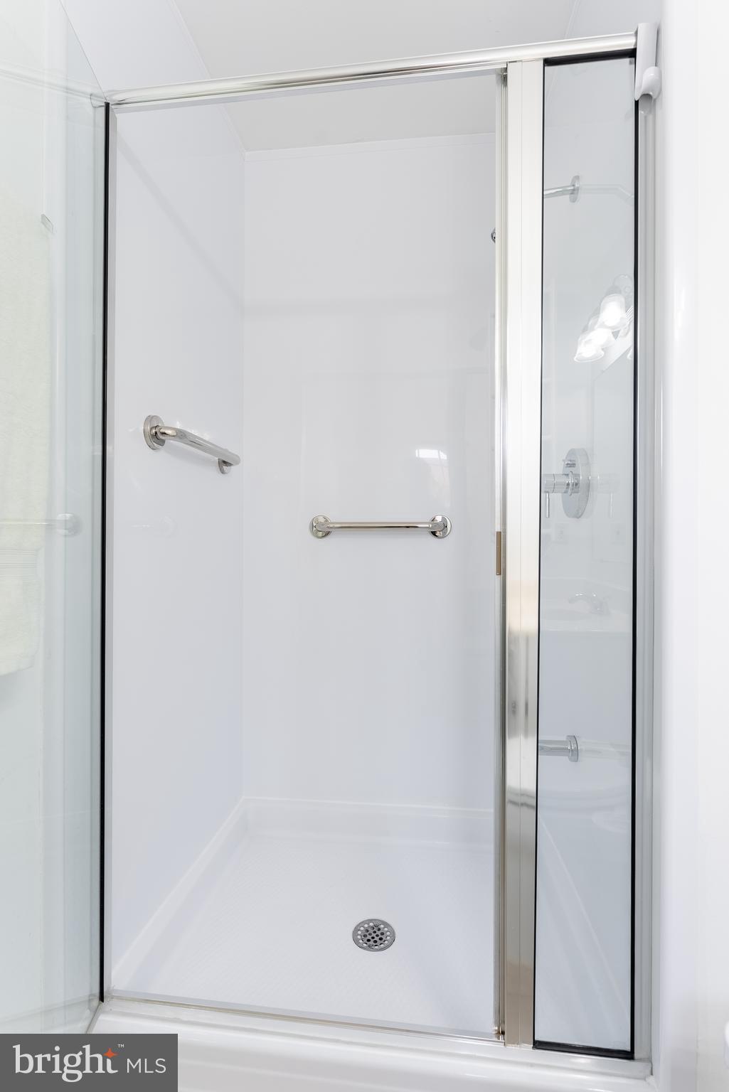 CIRCLE WOODS - Residential