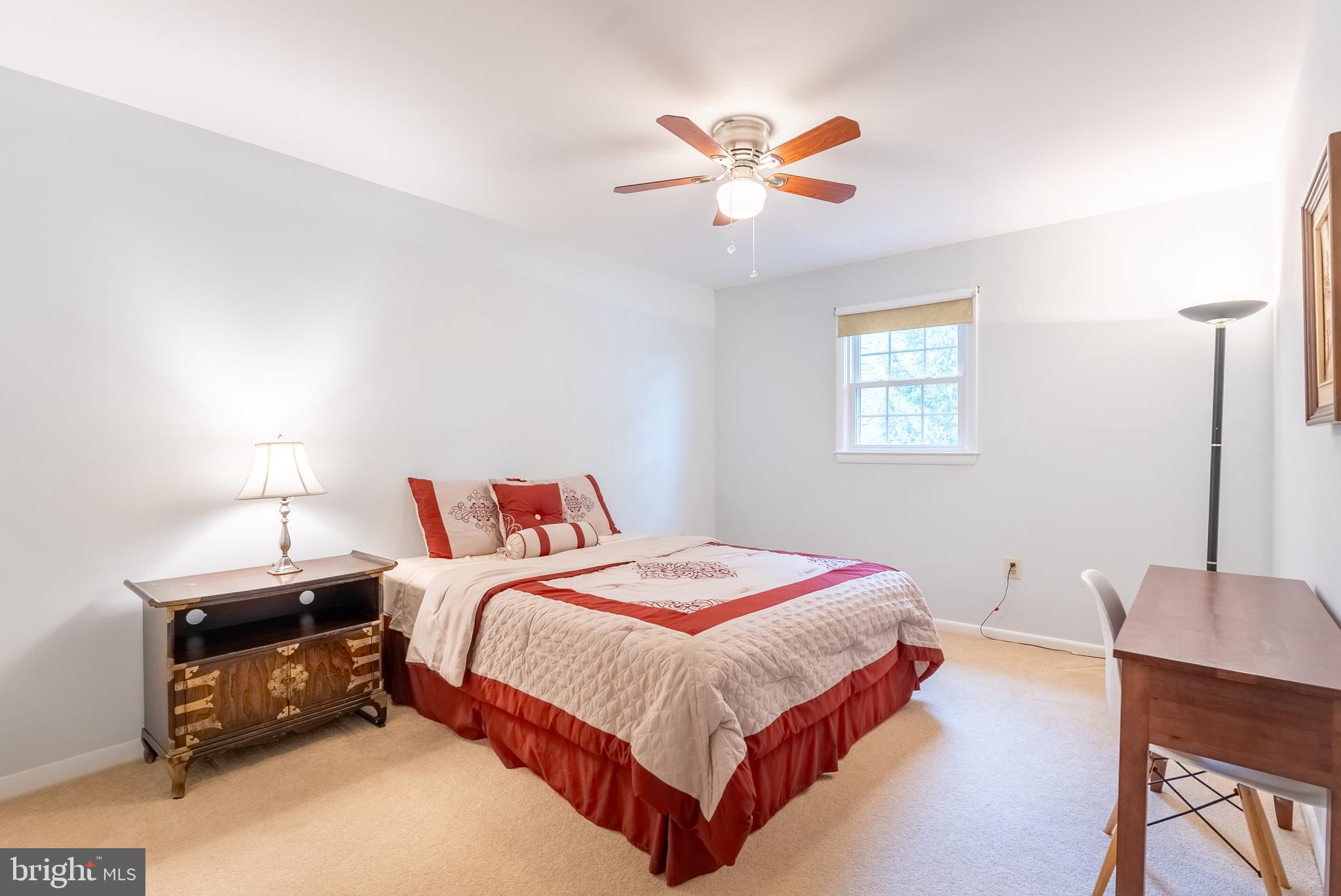 CIRCLE WOODS - Residential