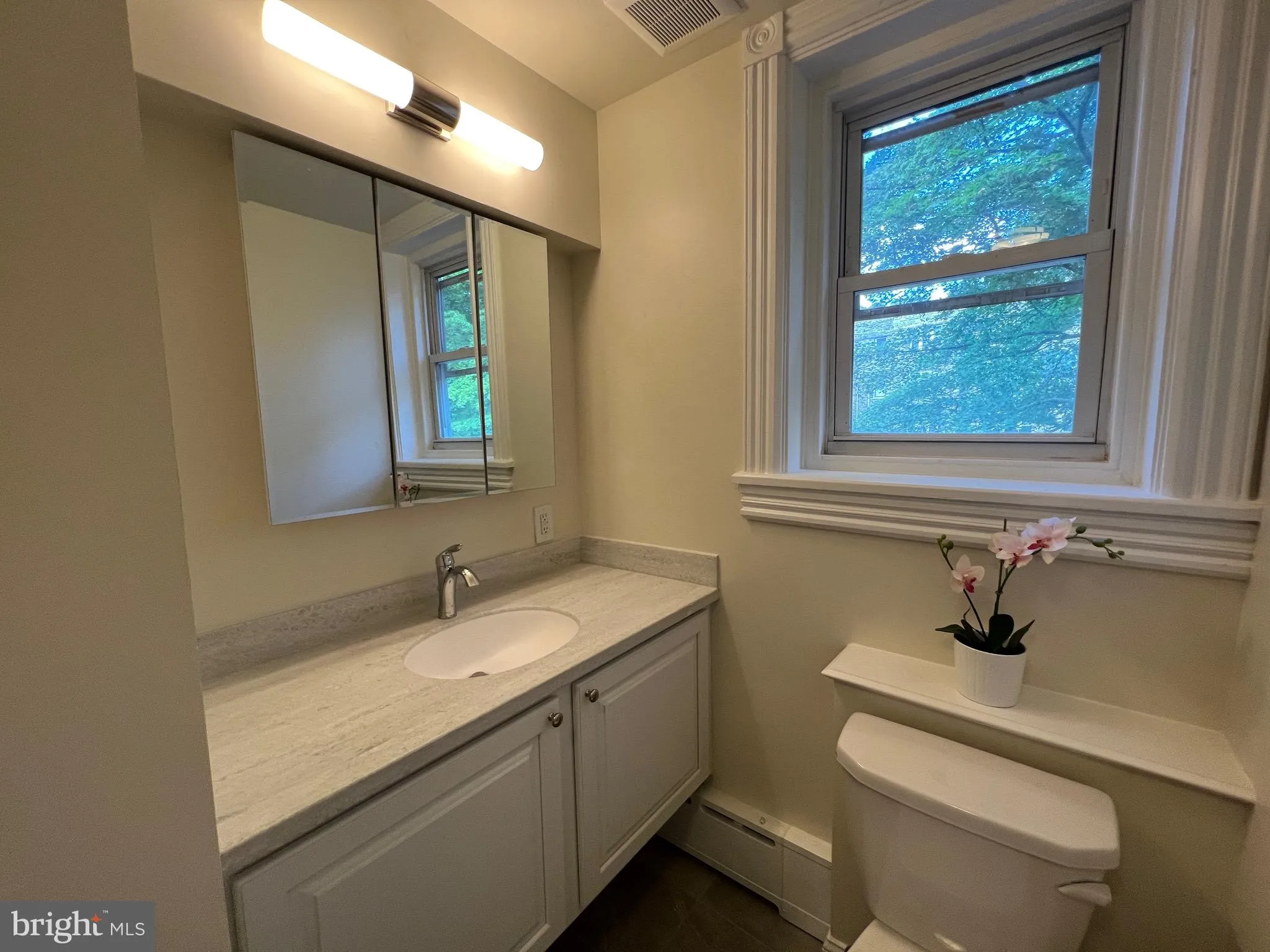 Haverford, Pennsylvania 19041, United States, 3 Bedrooms Bedrooms, ,2 BathroomsBathrooms,Residential,Contingent,235554