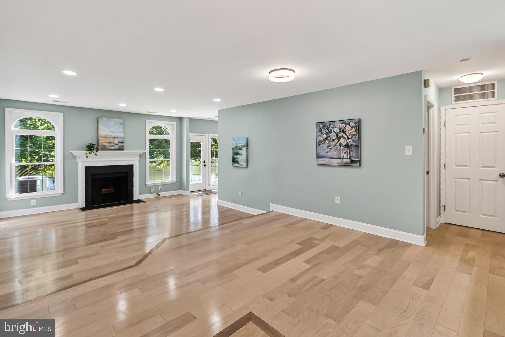 2978 YARLING COURT 2978