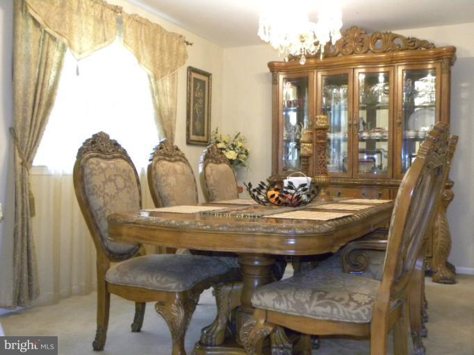 KINGS PARK WEST - Residential Lease