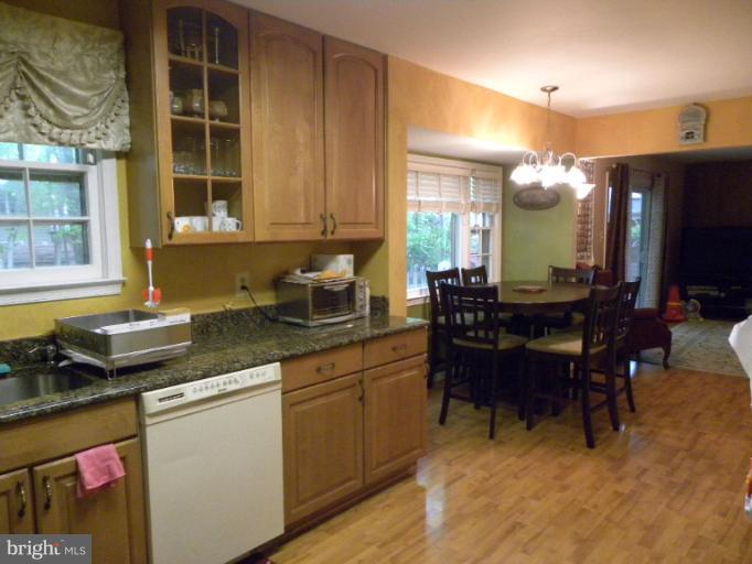 KINGS PARK WEST - Residential Lease