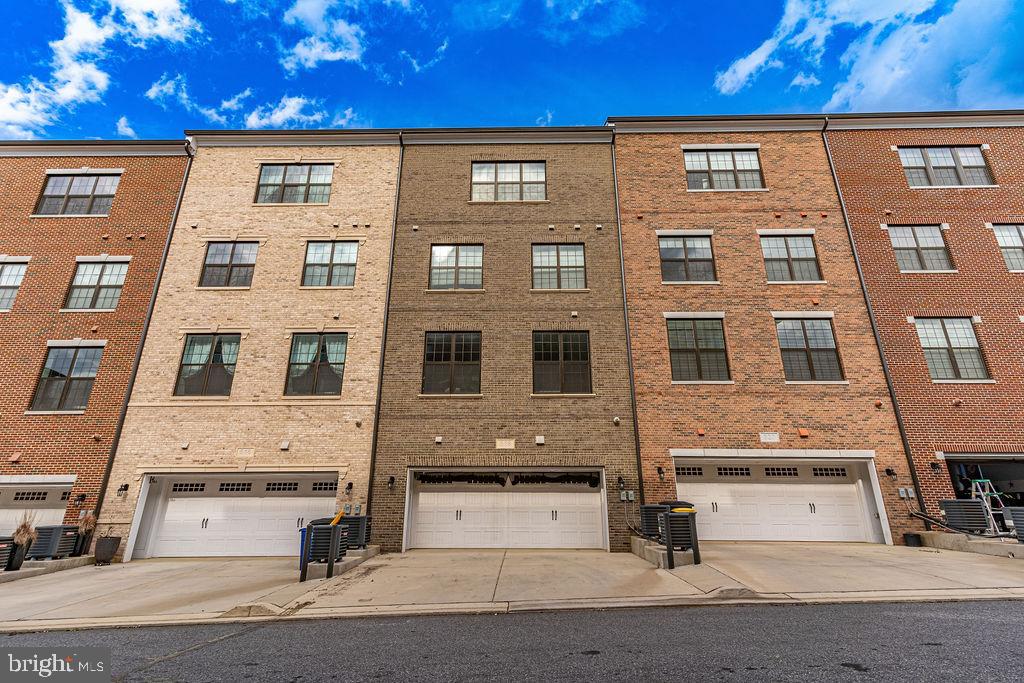 POTOMAC OVERLOOK CONDO - Residential