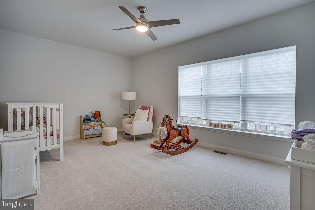 POTOMAC OVERLOOK CONDO - Residential