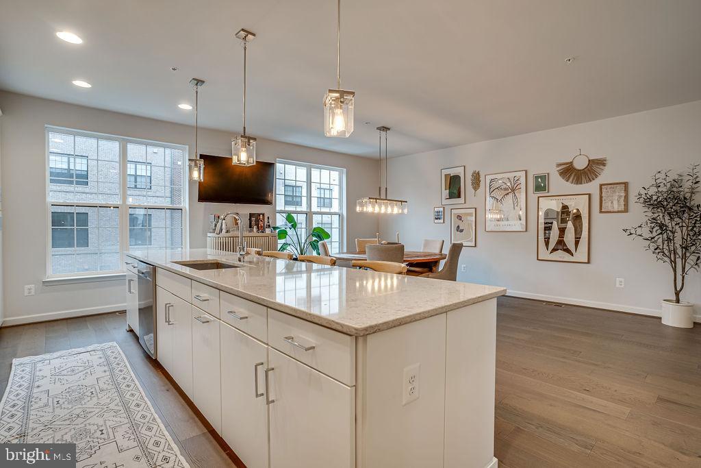 POTOMAC OVERLOOK CONDO - Residential