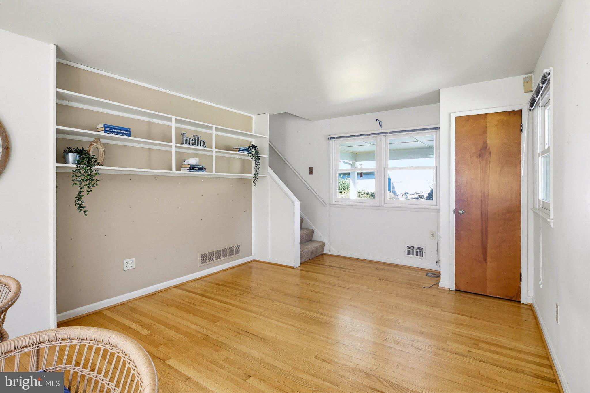 501 OWENS WAY