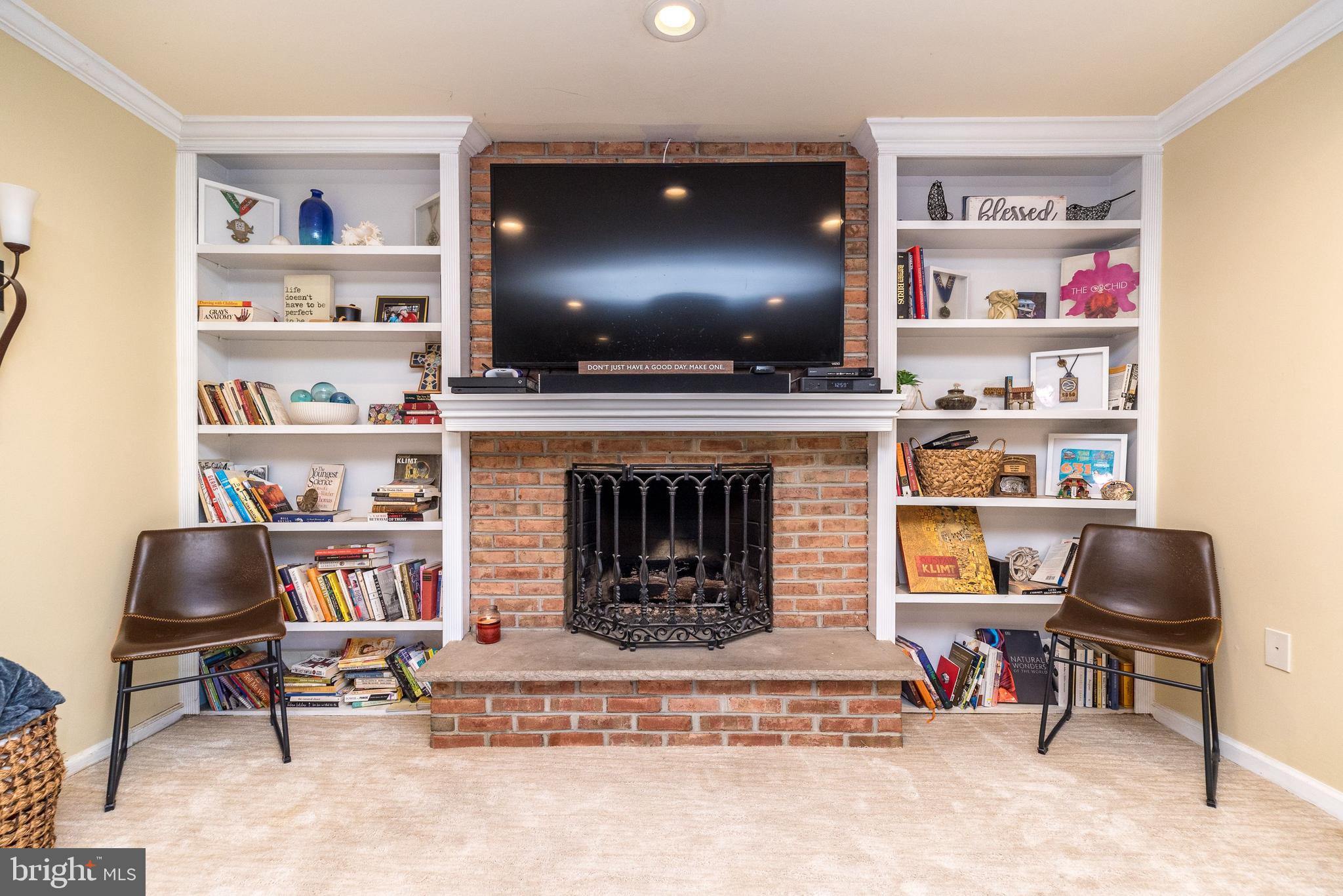 DUBLIN CROSSING - Residential