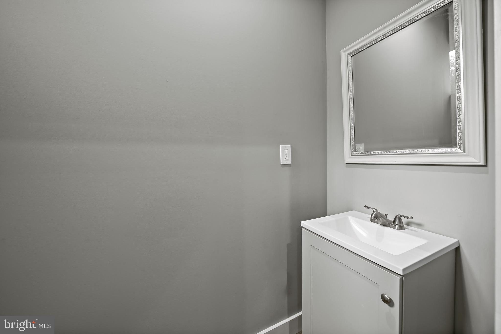 STRAWBERRY MANSION - Residential