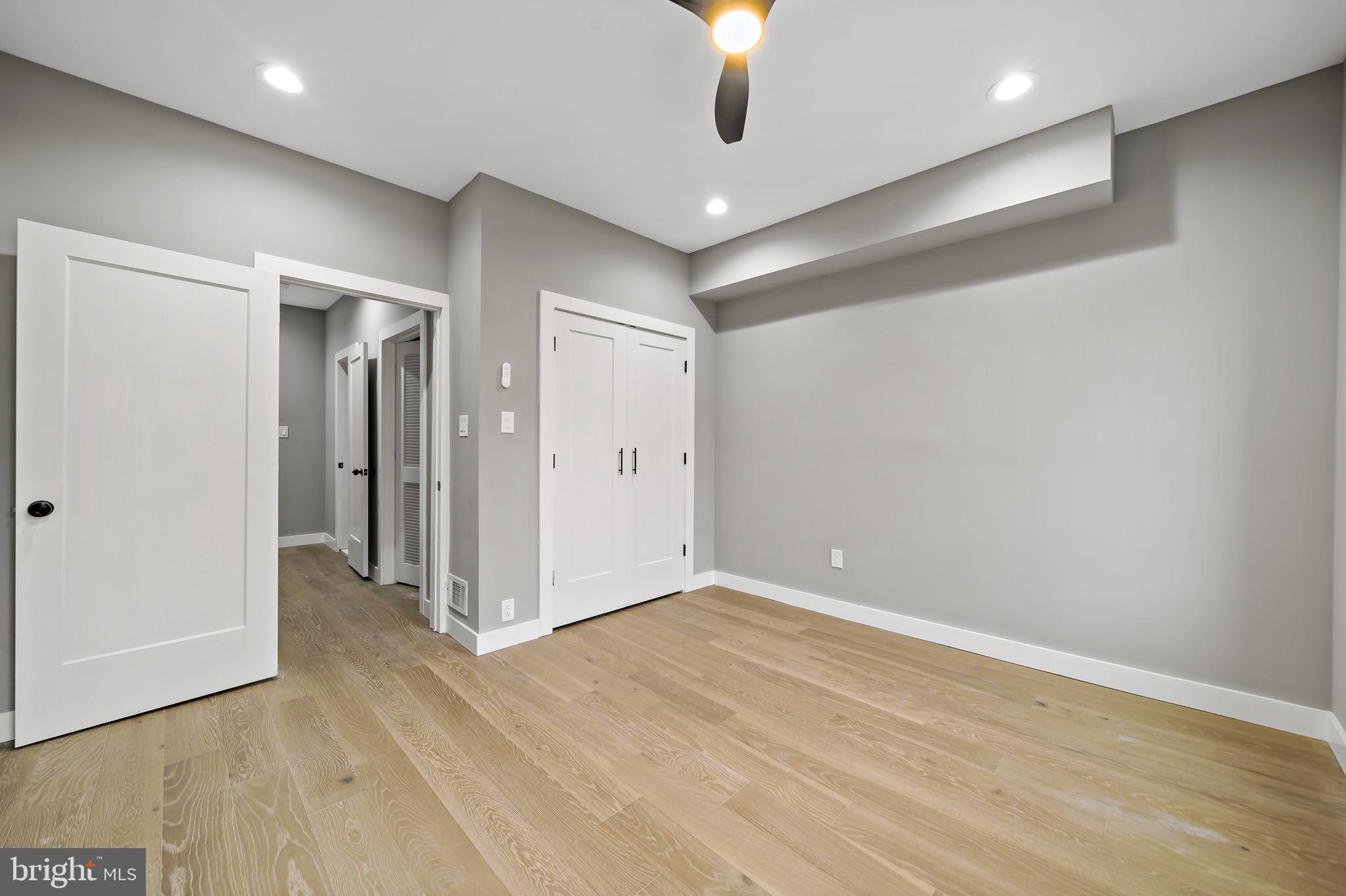 STRAWBERRY MANSION - Residential