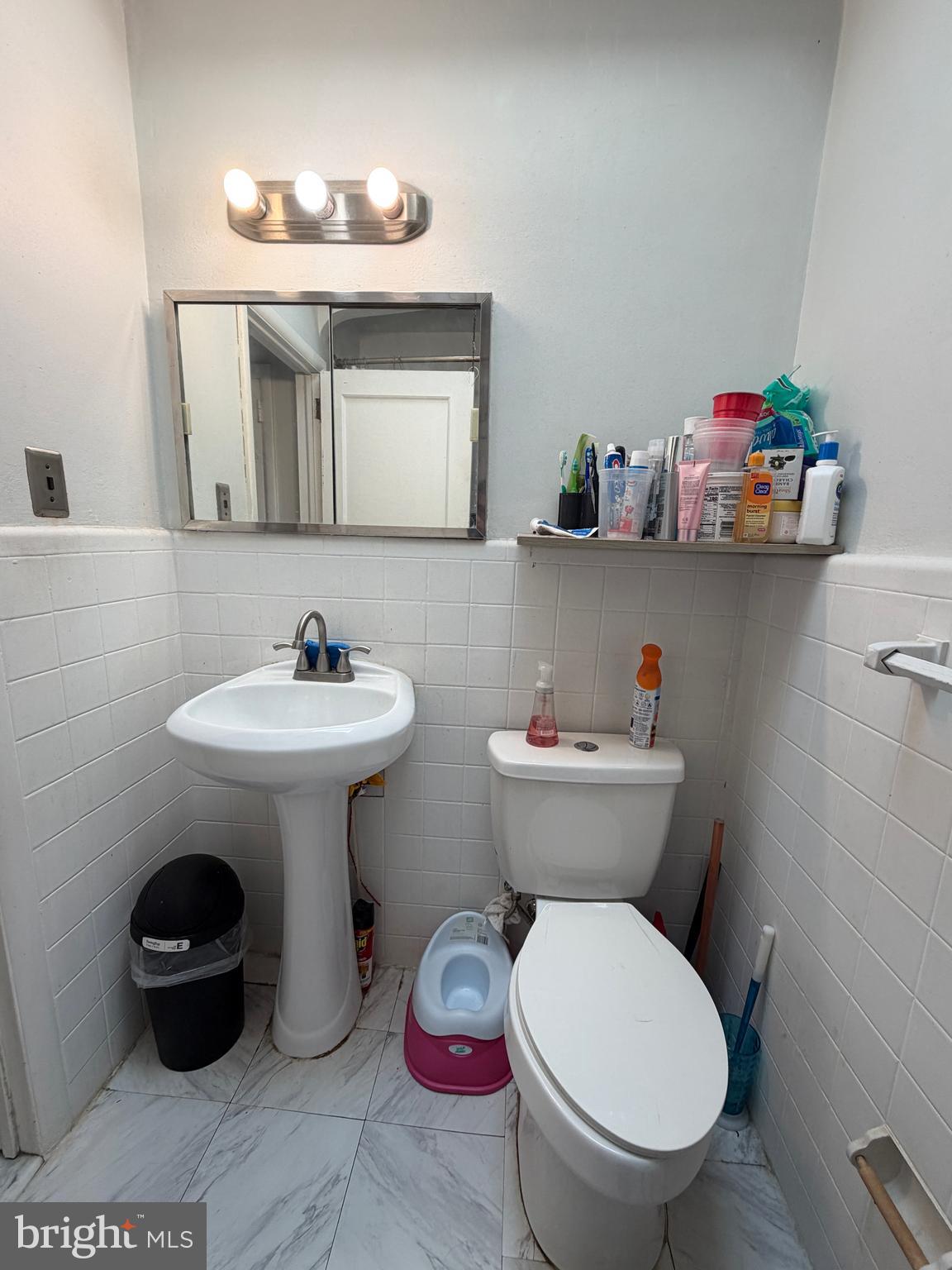 LAWNCREST - Residential