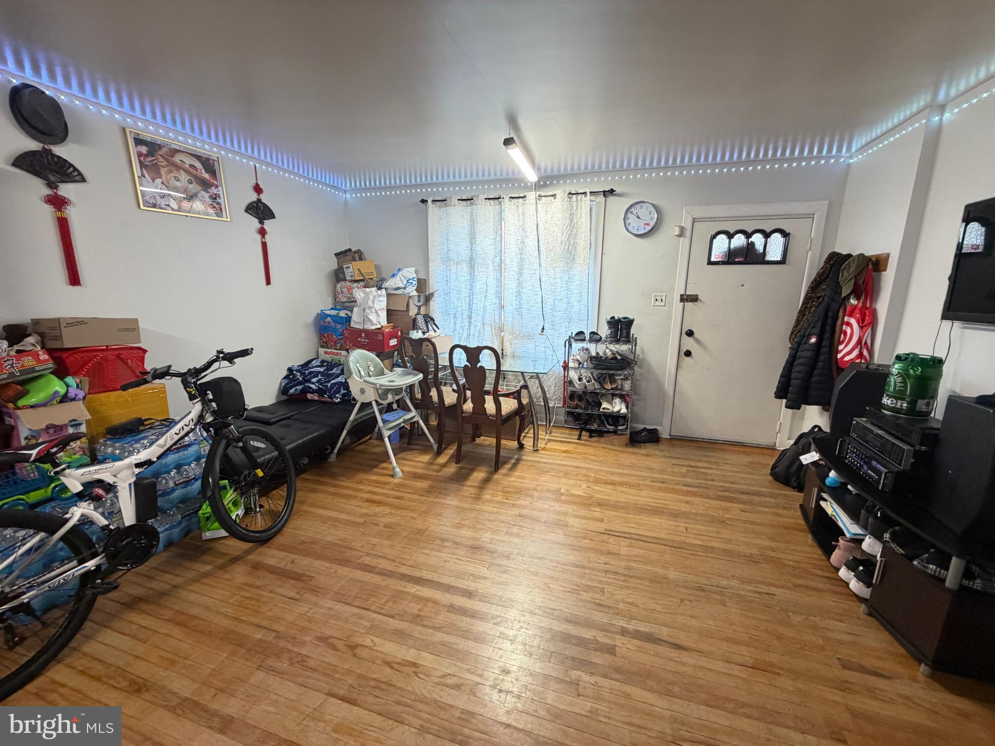 LAWNCREST - Residential