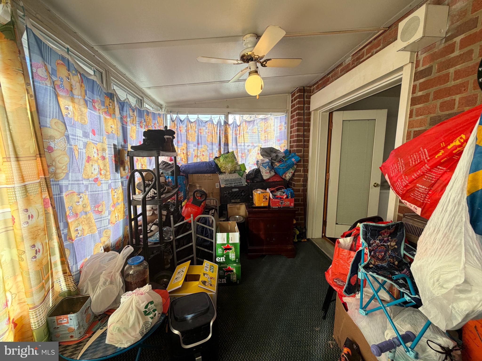 LAWNCREST - Residential